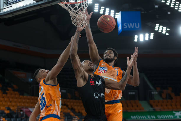 根据最新的 根据最新的